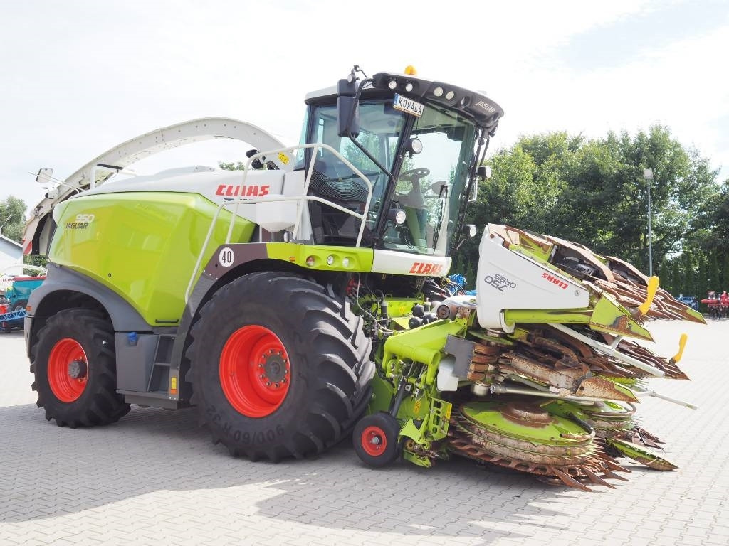 Claas Jaguar 950 4WD + Orbis 750 - Силажокомбайн: снимка 4 Claas Jaguar 950 4WD + Orbis 750 - Силажокомбайн: снимка 4