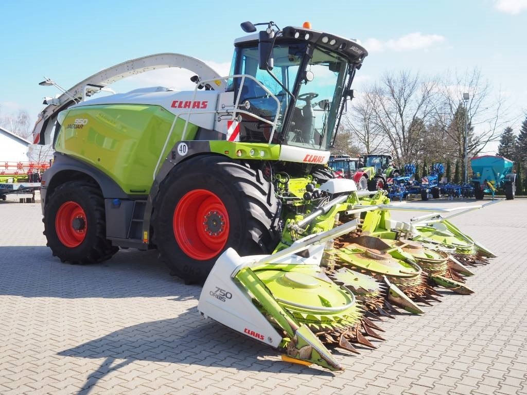 Claas Jaguar 950 4WD + Orbis 750 - Силажокомбайн: снимка 4 Claas Jaguar 950 4WD + Orbis 750 - Силажокомбайн: снимка 4