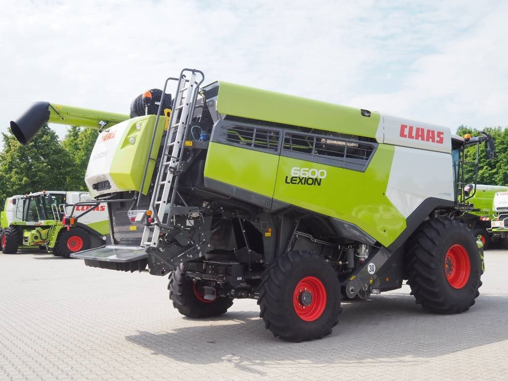 Claas Lexion 6600 + V770 - Зърнокомбайн: снимка 3 Claas Lexion 6600 + V770 - Зърнокомбайн: снимка 3
