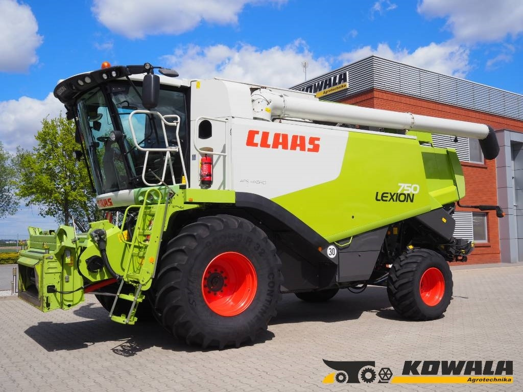 Claas Lexion 750 MONTANA 4WD + V900 - Зърнокомбайн: снимка 1 Claas Lexion 750 MONTANA 4WD + V900 - Зърнокомбайн: снимка 1