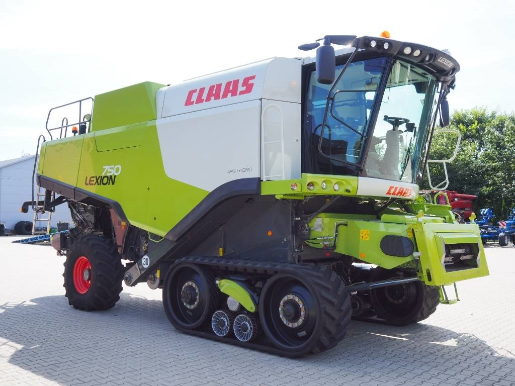 Claas Lexion 750TT + V900 - Зърнокомбайн: снимка 4 Claas Lexion 750TT + V900 - Зърнокомбайн: снимка 4