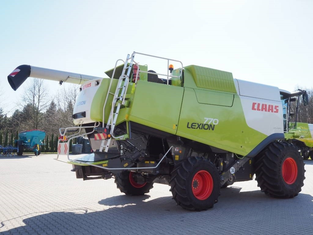 Claas Lexion 770 GPS + V1050 - Зърнокомбайн: снимка 3 Claas Lexion 770 GPS + V1050 - Зърнокомбайн: снимка 3