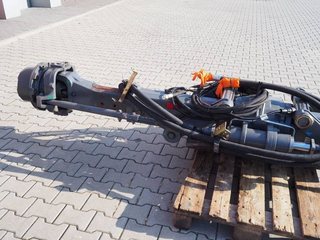 Claas Lexion NAF rear driving axle / 4WD - Гумени/ Метални вериги за Селскостопанска техника: снимка 2 Claas Lexion NAF rear driving axle / 4WD - Гумени/ Метални вериги за Селскостопанска техника: снимка 2