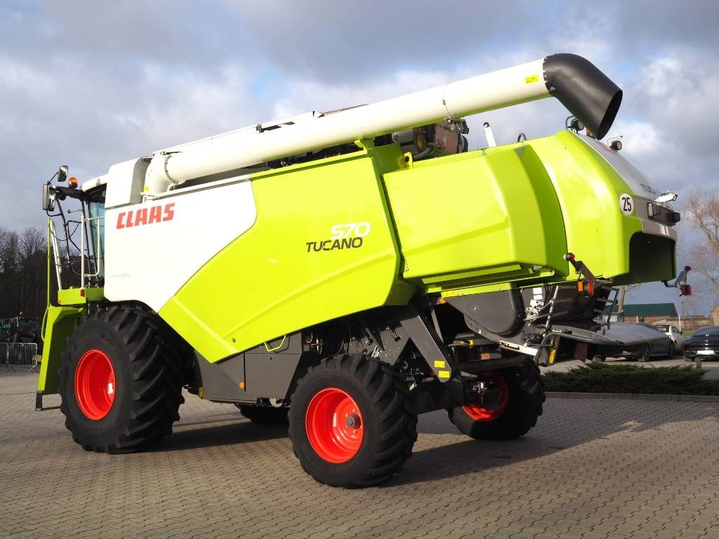 Claas Tucano 570 GPS + V770 - Зърнокомбайн: снимка 2 Claas Tucano 570 GPS + V770 - Зърнокомбайн: снимка 2