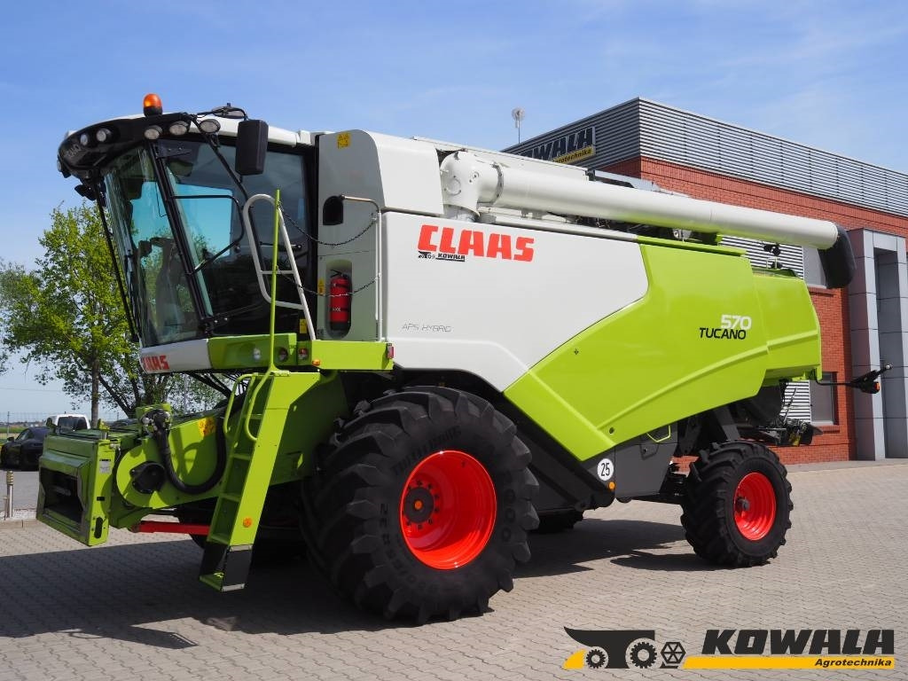 Claas Tucano 570 + V770 - Зърнокомбайн: снимка 1 Claas Tucano 570 + V770 - Зърнокомбайн: снимка 1
