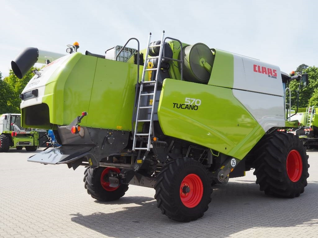 Claas Tucano 570 + V770 - Зърнокомбайн: снимка 3 Claas Tucano 570 + V770 - Зърнокомбайн: снимка 3