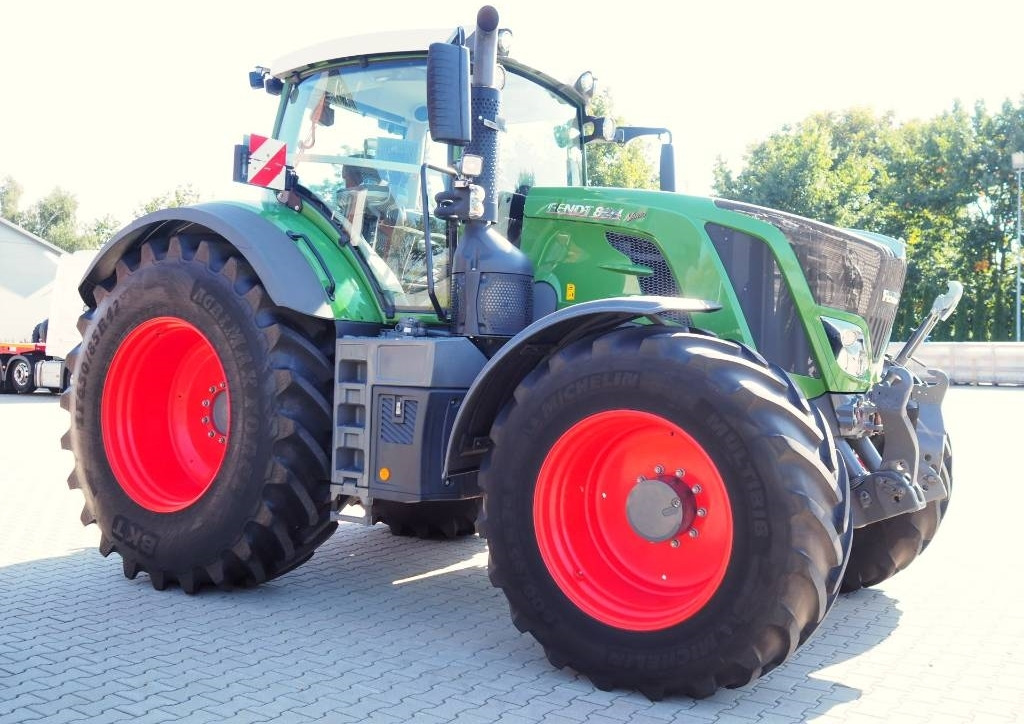 Fendt 824 Vario S4 ProfiPlus, GPS - Трактор: снимка 4 Fendt 824 Vario S4 ProfiPlus, GPS - Трактор: снимка 4