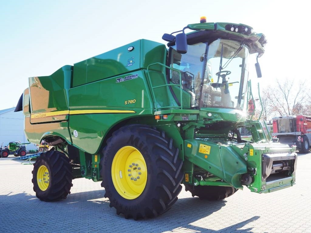 John Deere S780 + 730X - Зърнокомбайн: снимка 4 John Deere S780 + 730X - Зърнокомбайн: снимка 4