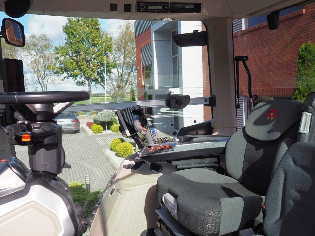 Трактор Massey Ferguson 8S.225 Dyna-7, GPS: снимка 5