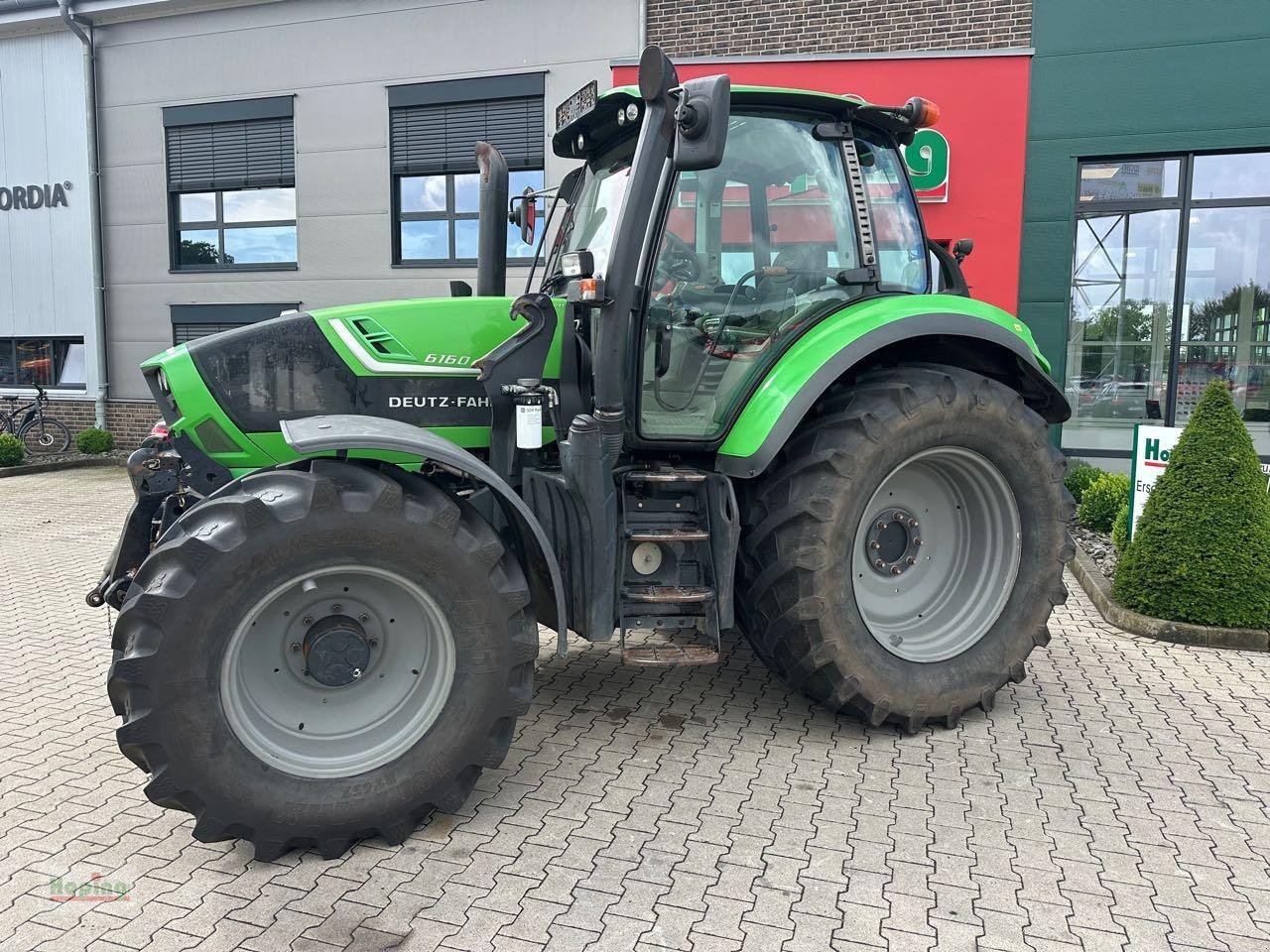 Трактор Deutz-Fahr 6160 Agrotron: снимка 13