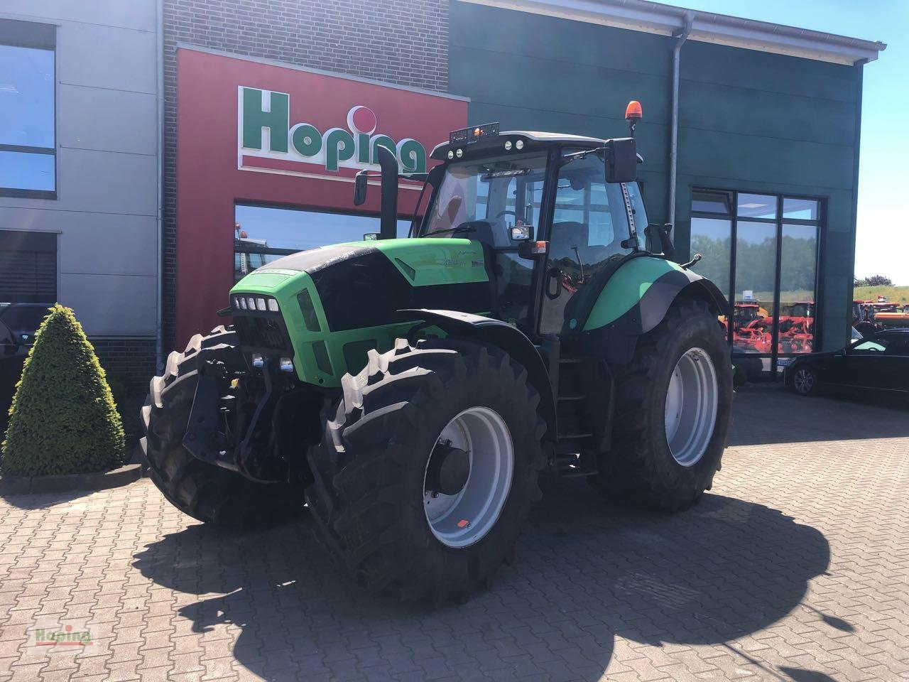 Deutz-Fahr 7210 TTV - Трактор: снимка 1 Deutz-Fahr 7210 TTV - Трактор: снимка 1