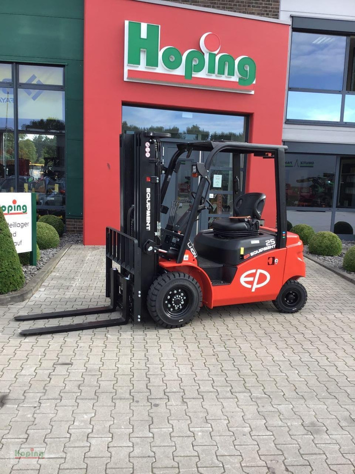 EP Equipment EFL253 - Електрокар: снимка 1 EP Equipment EFL253 - Електрокар: снимка 1
