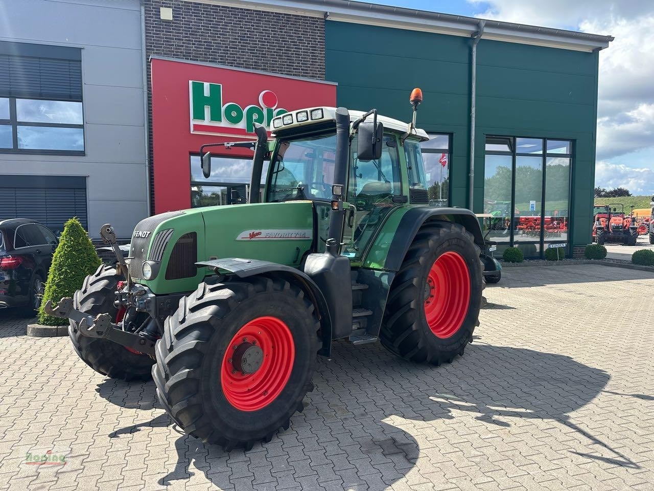Fendt 714 Com 1 - Трактор: снимка 1 Fendt 714 Com 1 - Трактор: снимка 1