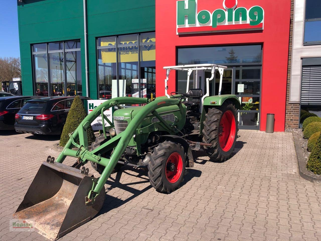 Fendt Farmer 3s - Трактор: снимка 1 Fendt Farmer 3s - Трактор: снимка 1