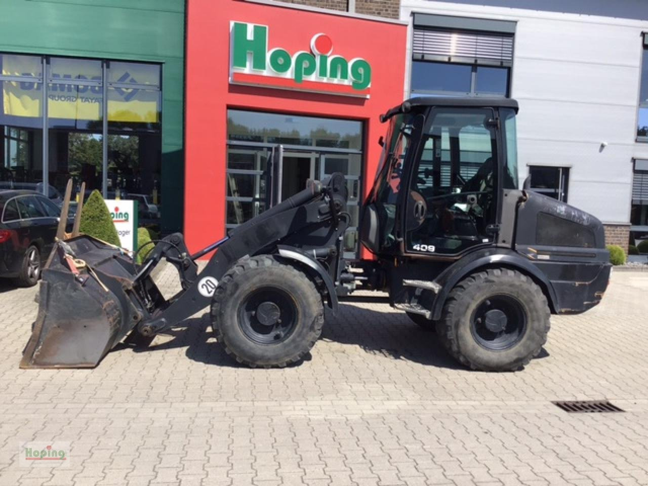JCB 409 - Колесен товарач: снимка 1 JCB 409 - Колесен товарач: снимка 1