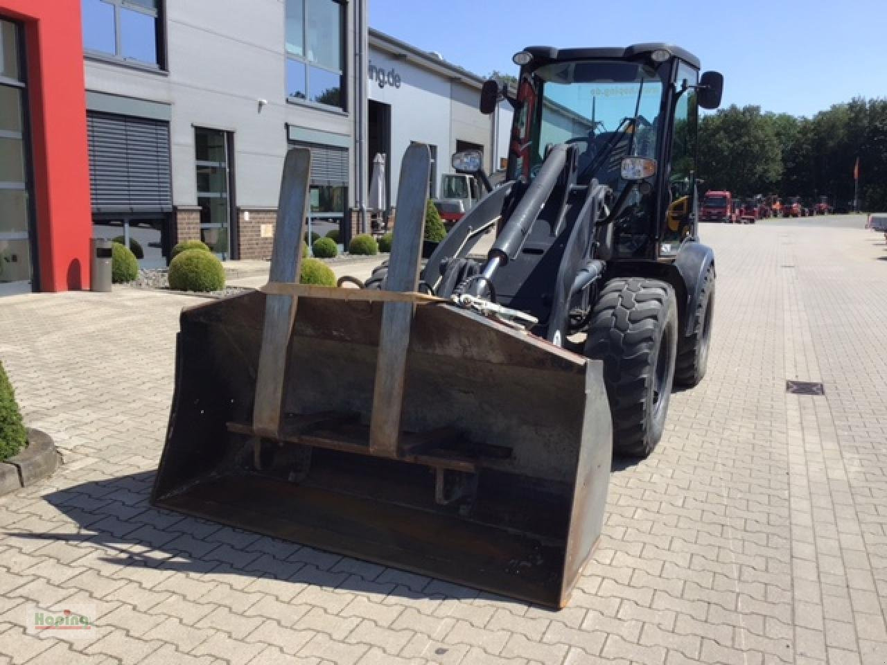 JCB 409 - Колесен товарач: снимка 3 JCB 409 - Колесен товарач: снимка 3