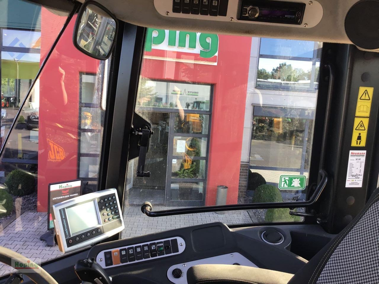 Колесен товарач JCB 434S: снимка 12 Колесен товарач JCB 434S: снимка 12