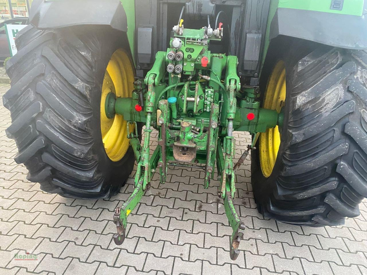 Трактор John Deere 6600: снимка 10