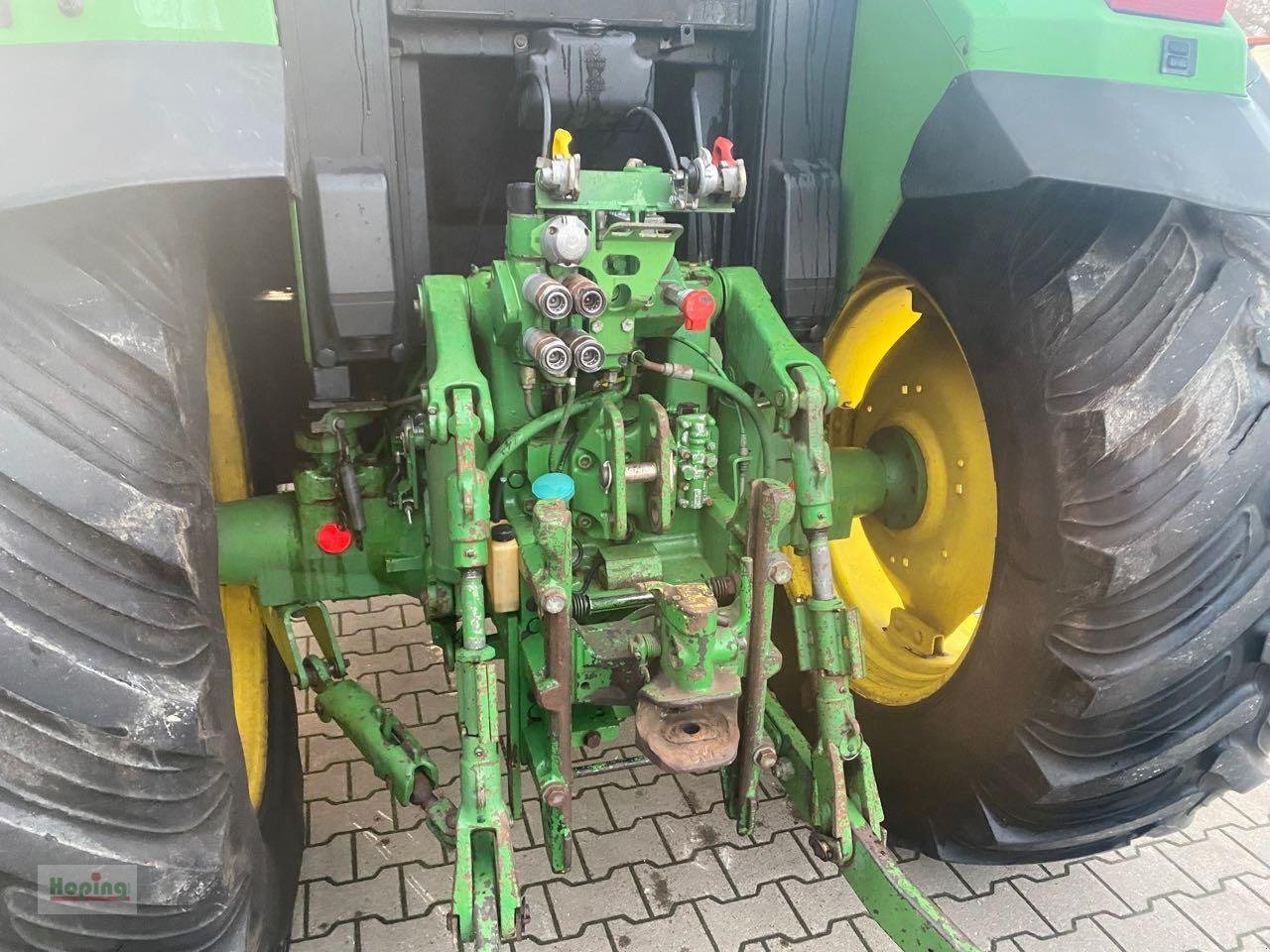 Трактор John Deere 6600: снимка 9