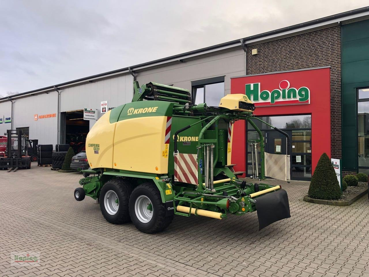 Рулонна сламопреса Krone Comprima CF 155 XC: снимка 6