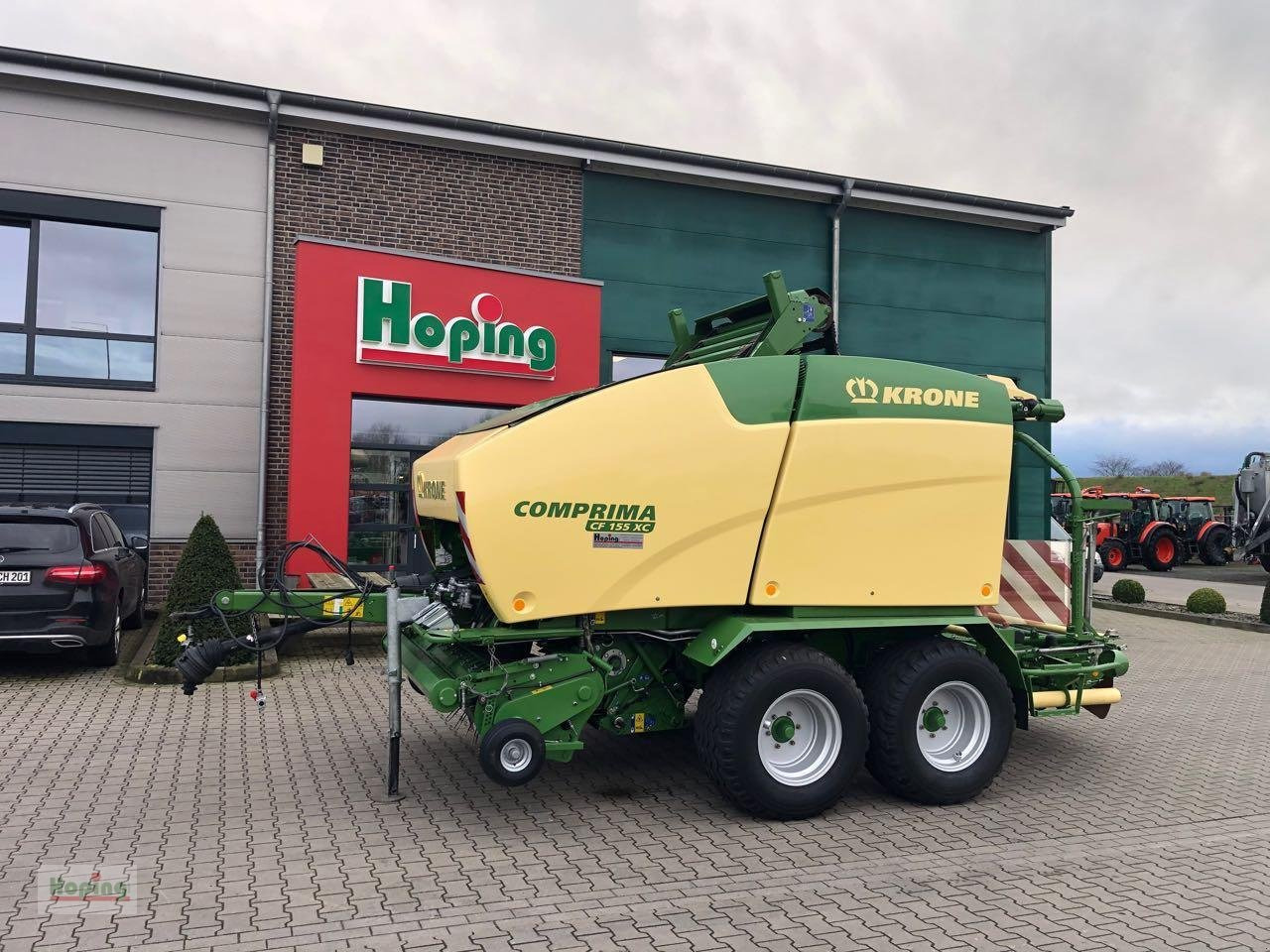Krone Comprima CF 155 XC - Рулонна сламопреса: снимка 1 Krone Comprima CF 155 XC - Рулонна сламопреса: снимка 1