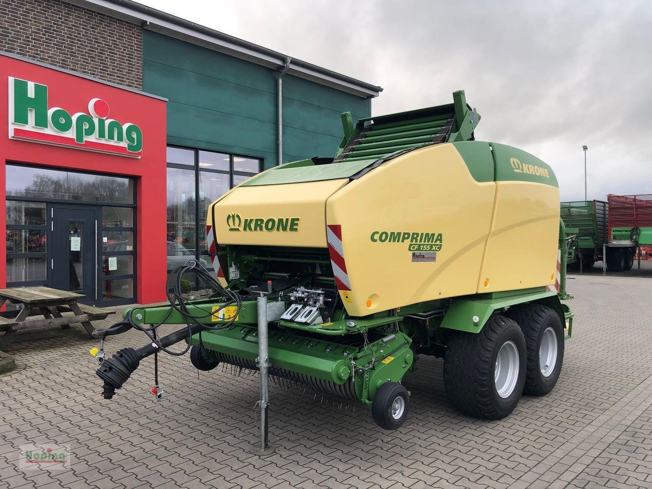 Krone Comprima CF 155 XC - Рулонна сламопреса: снимка 2 Krone Comprima CF 155 XC - Рулонна сламопреса: снимка 2