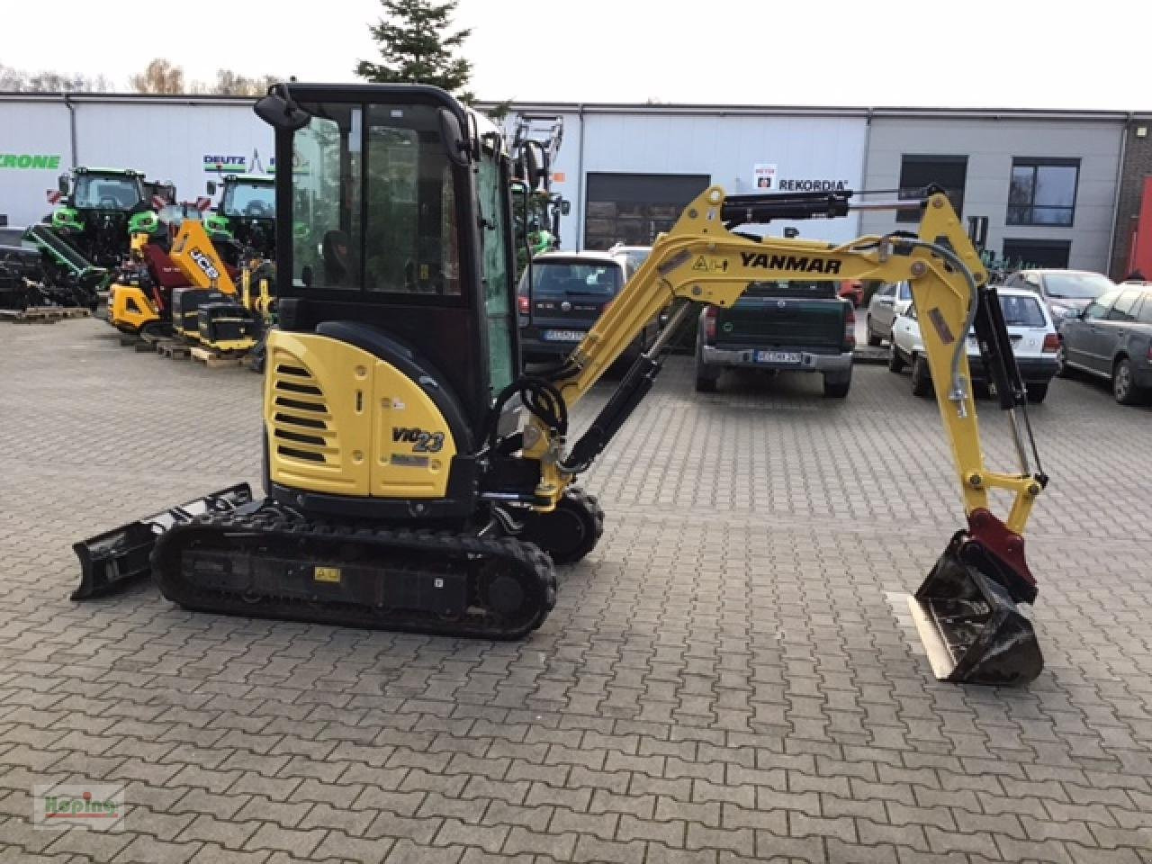 Yanmar VIO23-6 - Мини багер: снимка 3 Yanmar VIO23-6 - Мини багер: снимка 3