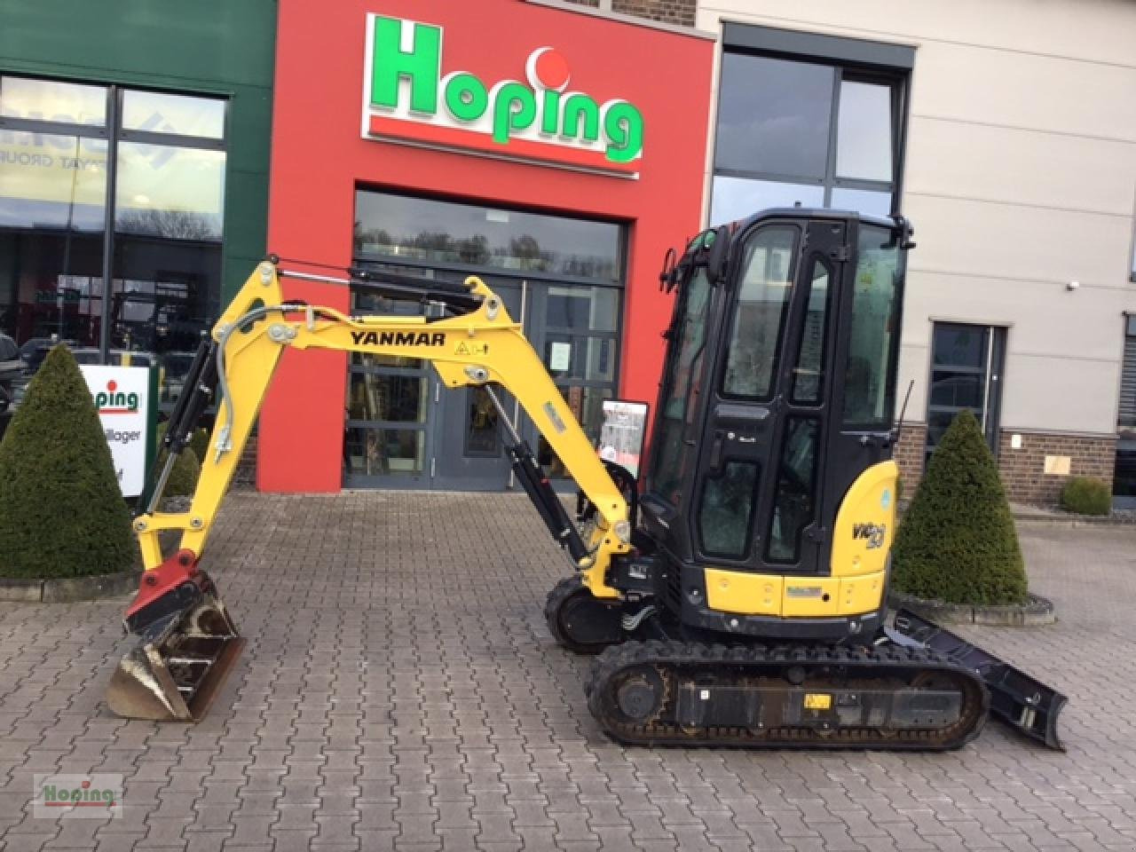 Yanmar VIO23-6 - Мини багер: снимка 1 Yanmar VIO23-6 - Мини багер: снимка 1