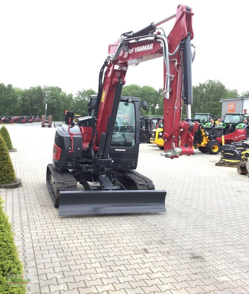 Yanmar Vio 80 - Мини багер: снимка 4 Yanmar Vio 80 - Мини багер: снимка 4