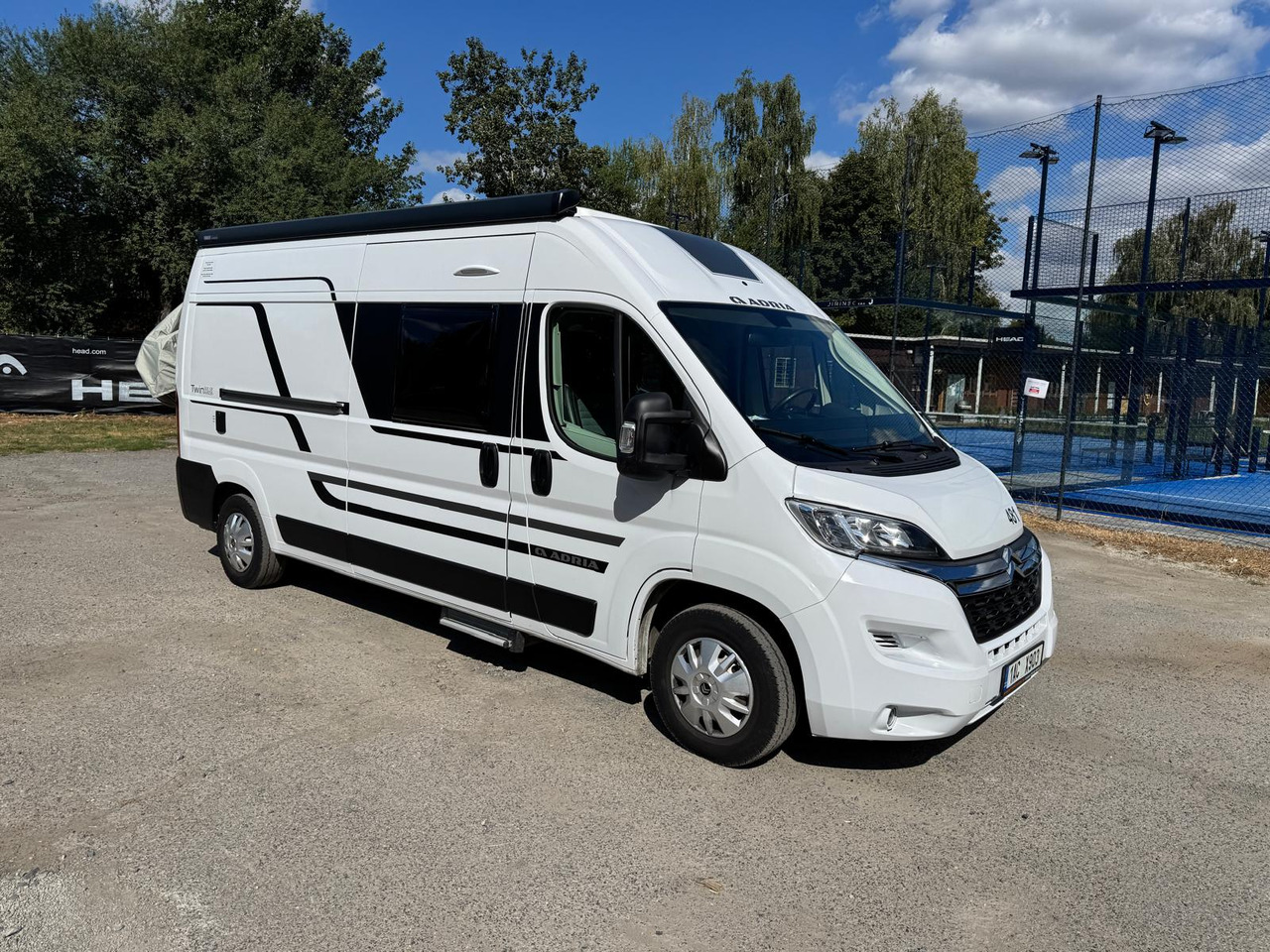 ADRIA Twin 600 SP - Кемпер ван: снимка 1 ADRIA Twin 600 SP - Кемпер ван: снимка 1
