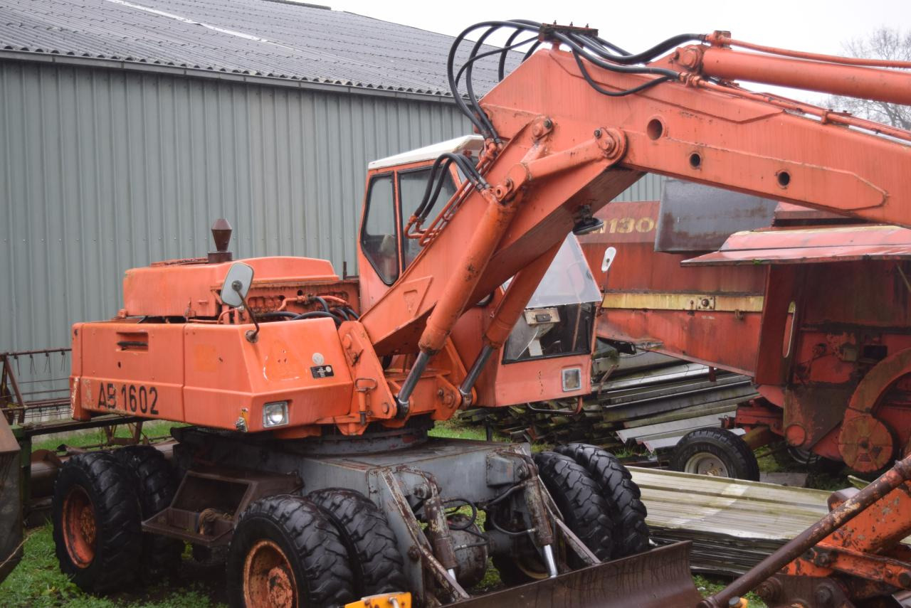 Atlas 1602 - Колесен багер: снимка 2 Atlas 1602 - Колесен багер: снимка 2