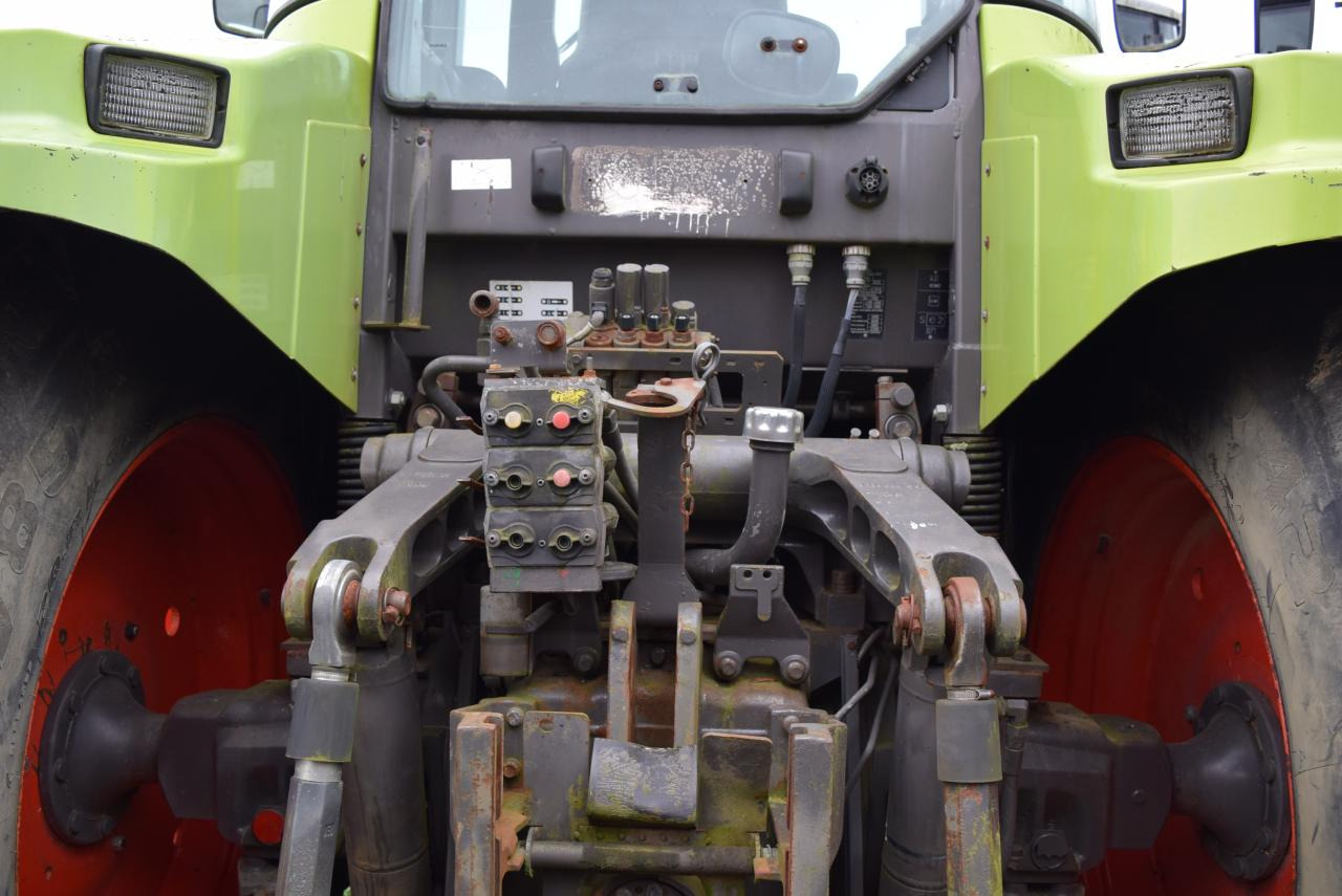 CLAAS Ares 826 RZ - Трактор: снимка 4 CLAAS Ares 826 RZ - Трактор: снимка 4