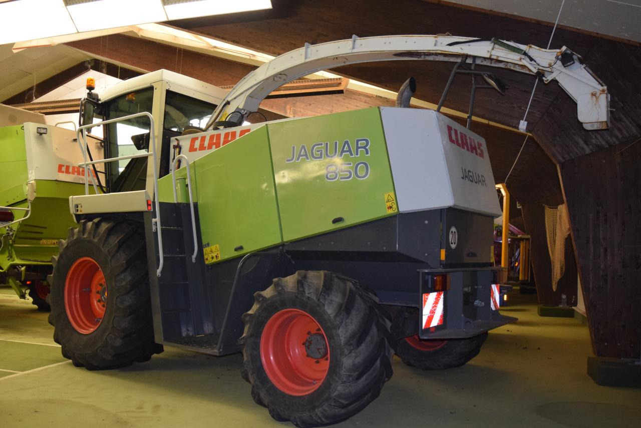 CLAAS Jaguar 850 - Силажокомбайн: снимка 3 CLAAS Jaguar 850 - Силажокомбайн: снимка 3