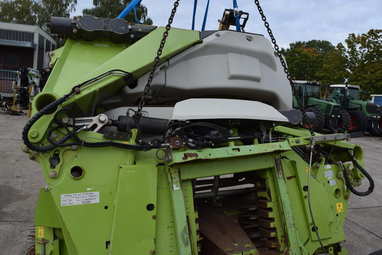 CLAAS Orbis 750 - Хедер за царевица: снимка 2 CLAAS Orbis 750 - Хедер за царевица: снимка 2