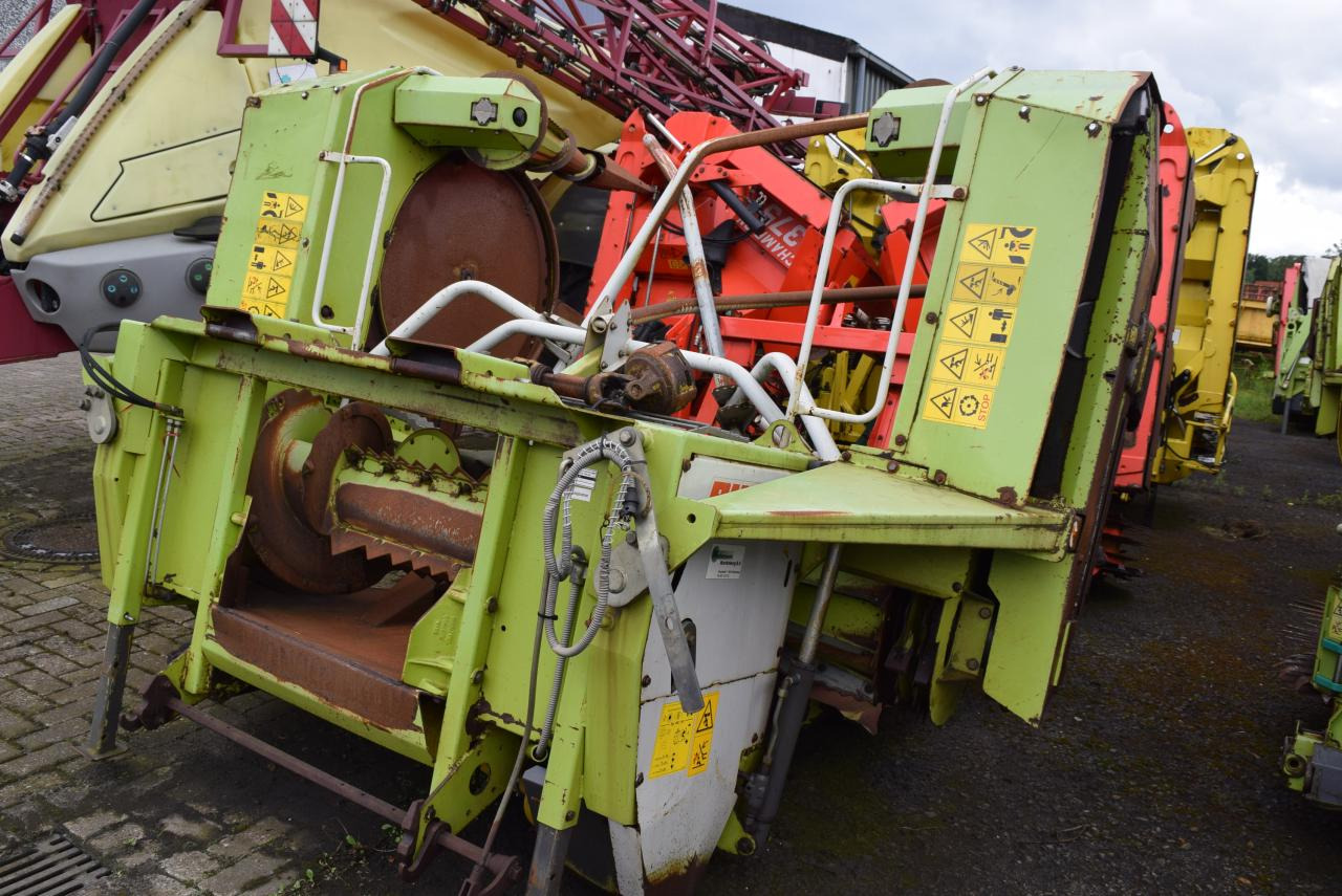 CLAAS RU 450 - Хедер за царевица: снимка 2 CLAAS RU 450 - Хедер за царевица: снимка 2