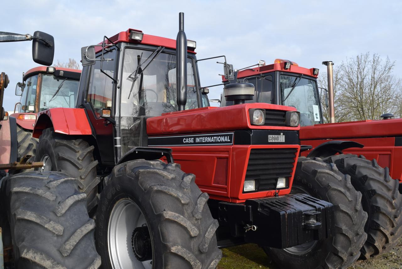 Case-IH 1455 XL A - Трактор: снимка 3 Case-IH 1455 XL A - Трактор: снимка 3