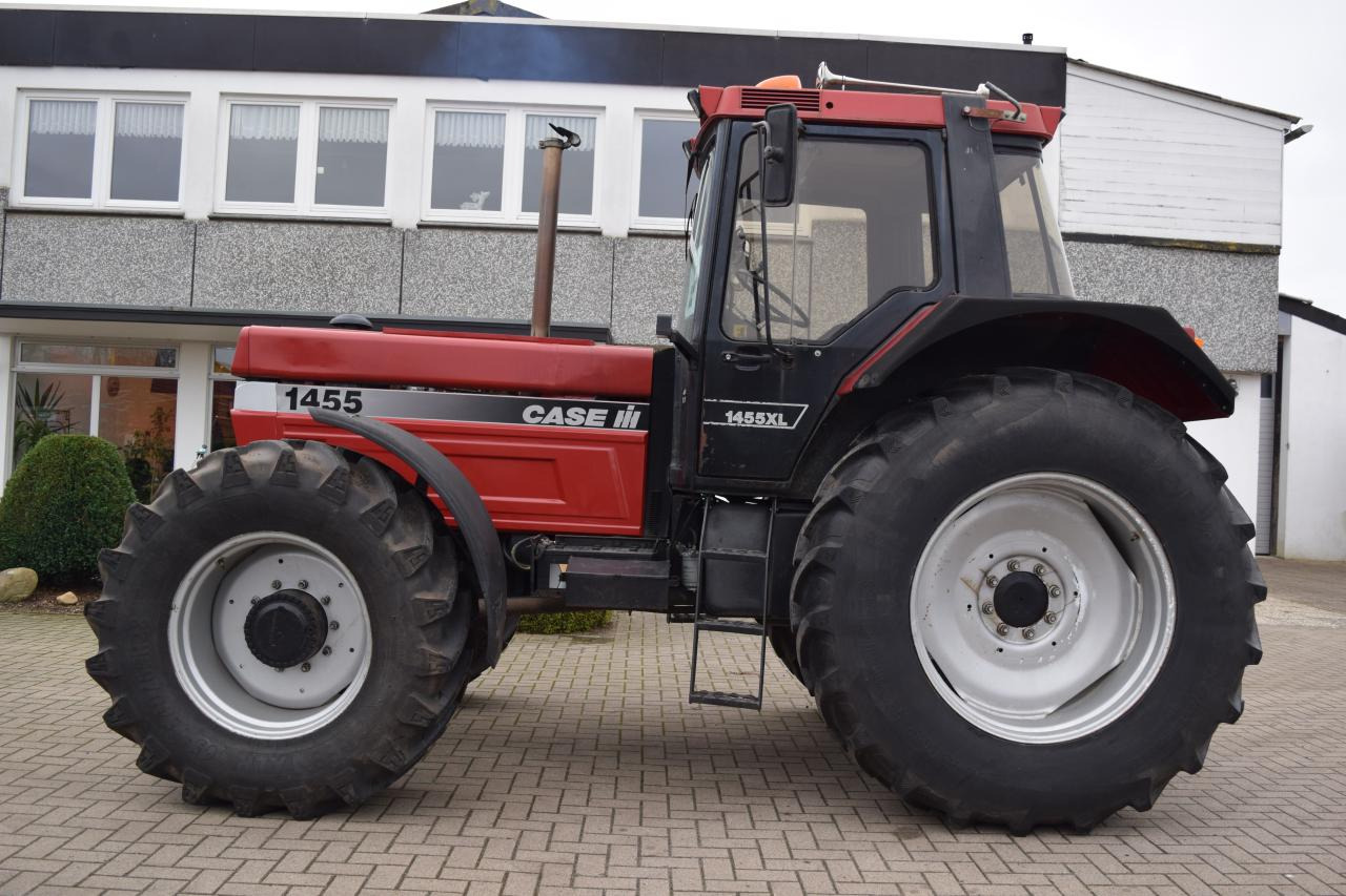 Case-IH 1455 XL A - Трактор: снимка 1 Case-IH 1455 XL A - Трактор: снимка 1