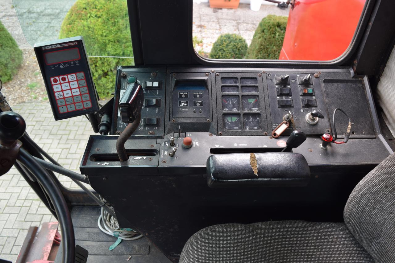 Case-IH 1680 Axial - Зърнокомбайн: снимка 5 Case-IH 1680 Axial - Зърнокомбайн: снимка 5