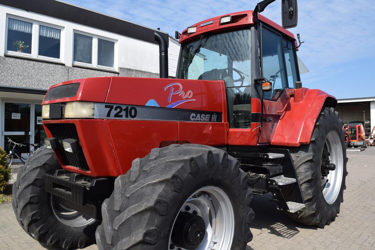 Case-IH 7210 Magnum Pro - Трактор: снимка 1 Case-IH 7210 Magnum Pro - Трактор: снимка 1
