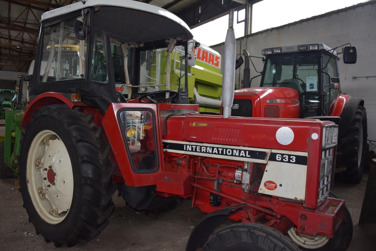 Case-IH 733 - Трактор: снимка 2 Case-IH 733 - Трактор: снимка 2