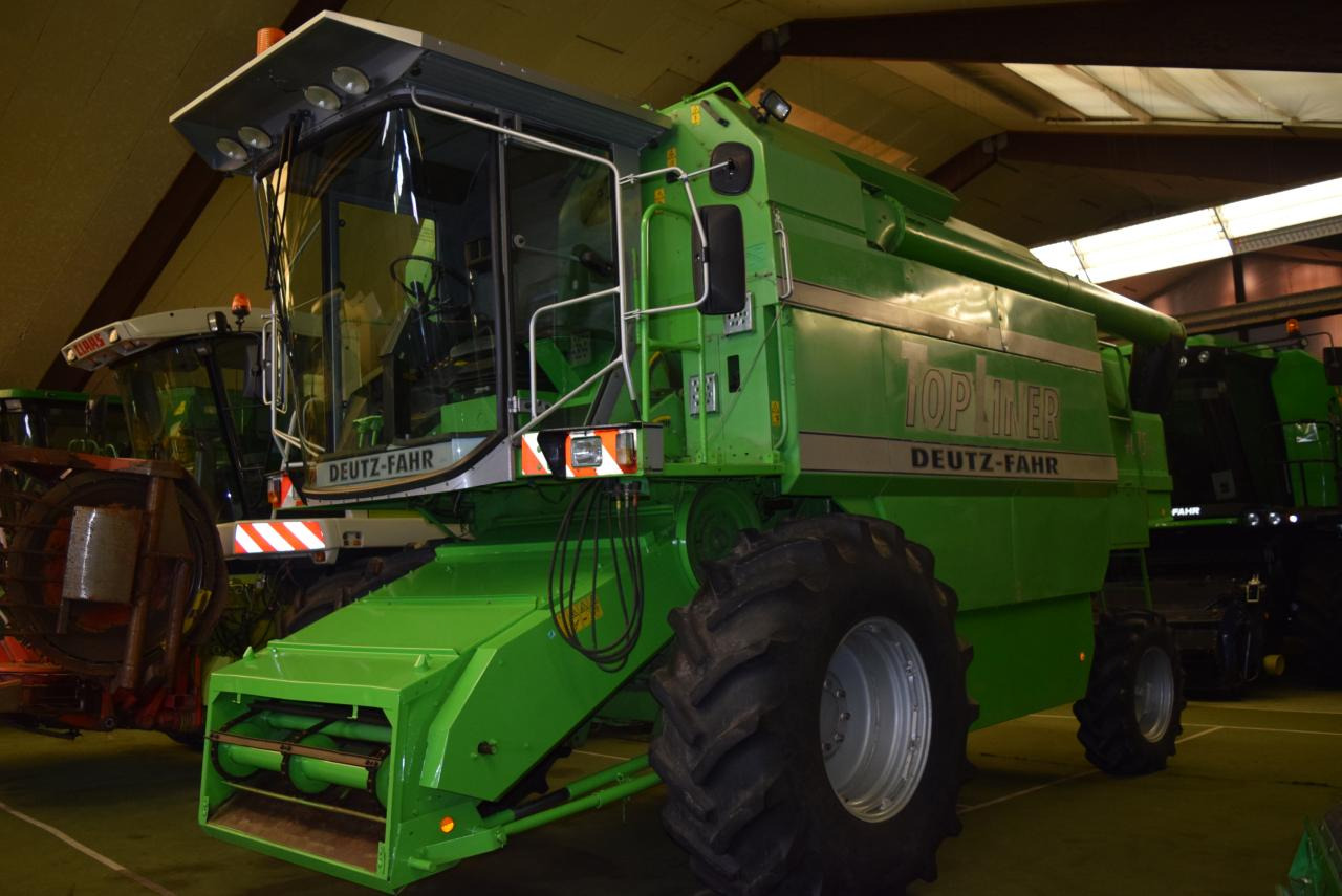 Deutz-Fahr 4075 H TopLiner - Зърнокомбайн: снимка 3 Deutz-Fahr 4075 H TopLiner - Зърнокомбайн: снимка 3