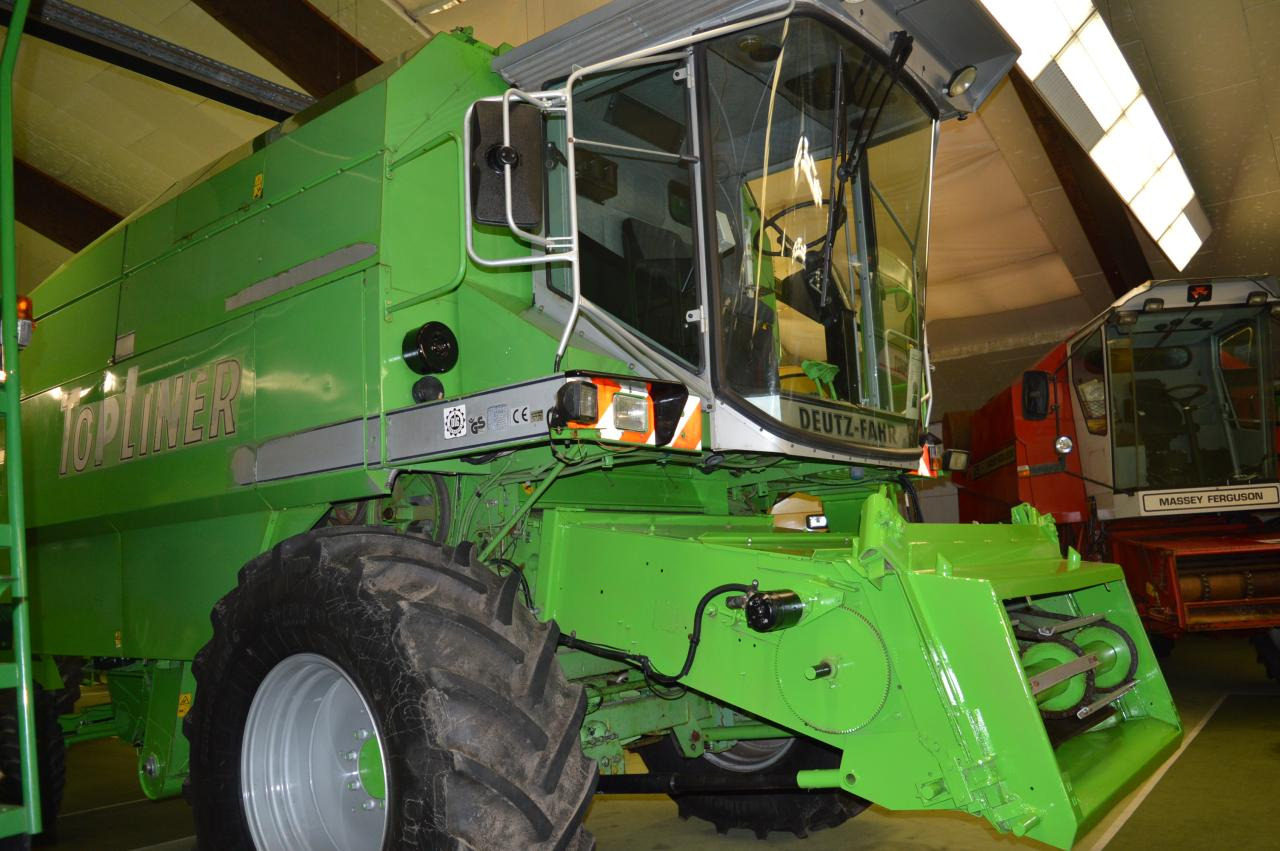 Deutz-Fahr 4075 HTS TopL. - Зърнокомбайн: снимка 2 Deutz-Fahr 4075 HTS TopL. - Зърнокомбайн: снимка 2