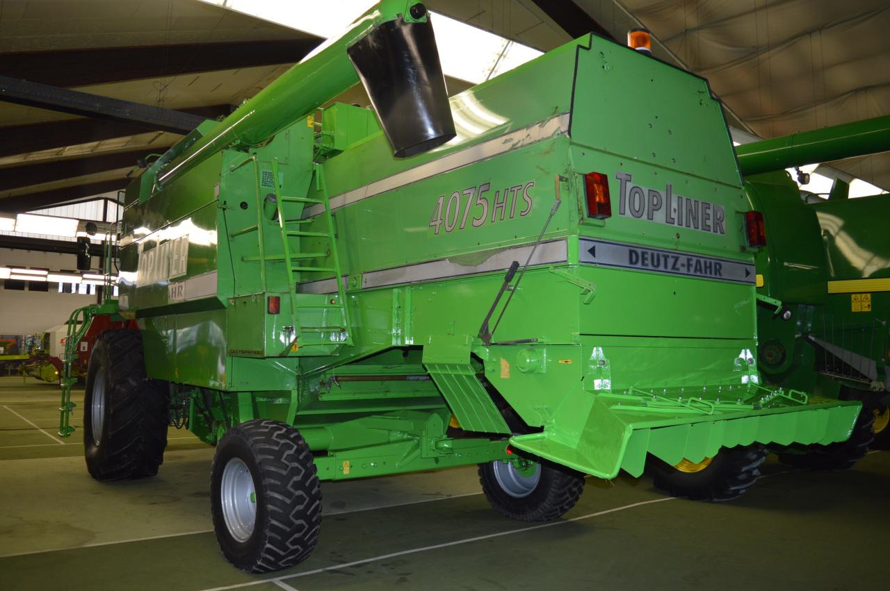 Deutz-Fahr 4075 HTS TopL. - Зърнокомбайн: снимка 3 Deutz-Fahr 4075 HTS TopL. - Зърнокомбайн: снимка 3