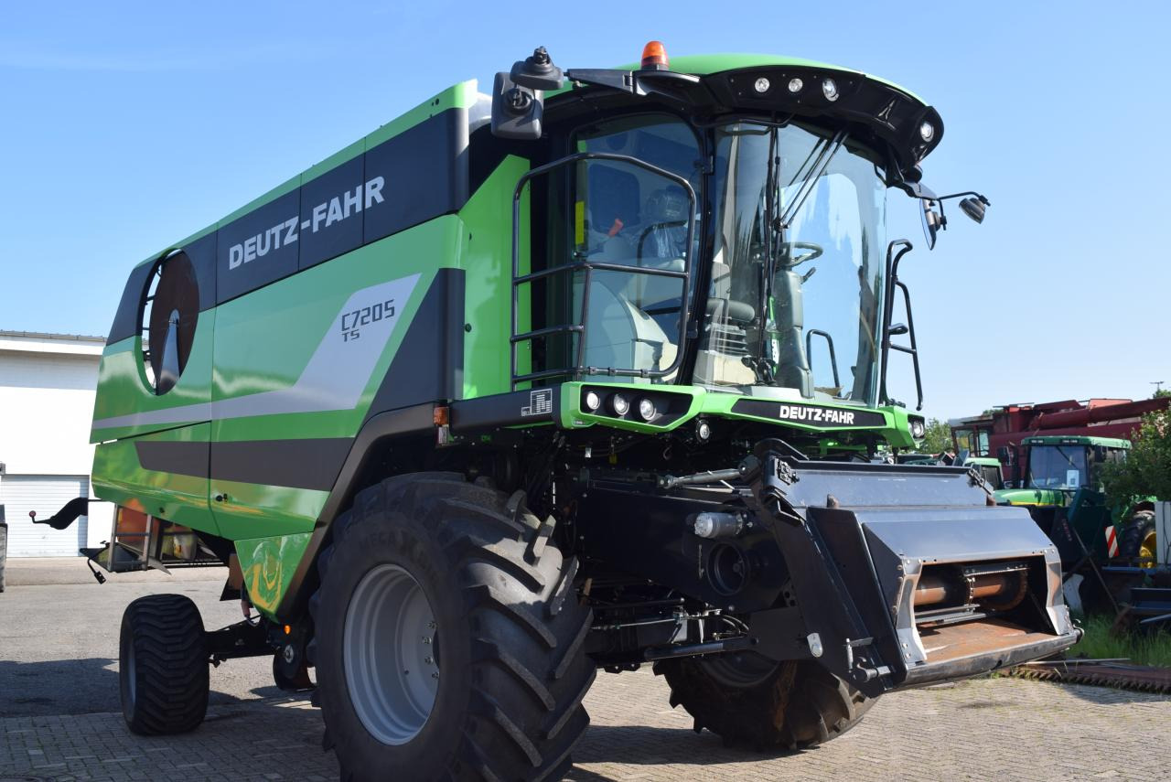 Deutz-Fahr C 7205 TS - Зърнокомбайн: снимка 4 Deutz-Fahr C 7205 TS - Зърнокомбайн: снимка 4