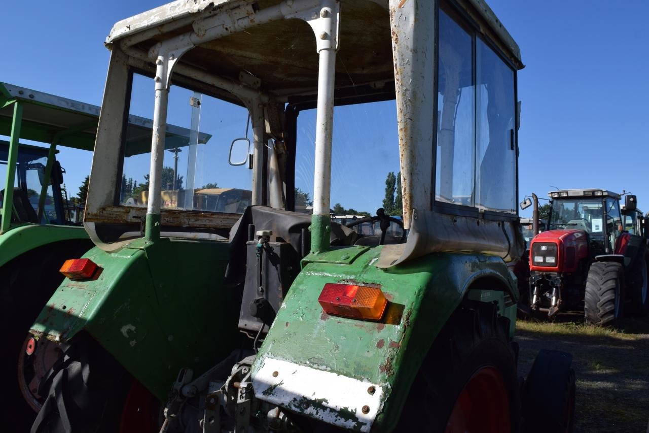Deutz-Fahr D4006 - Трактор: снимка 4 Deutz-Fahr D4006 - Трактор: снимка 4