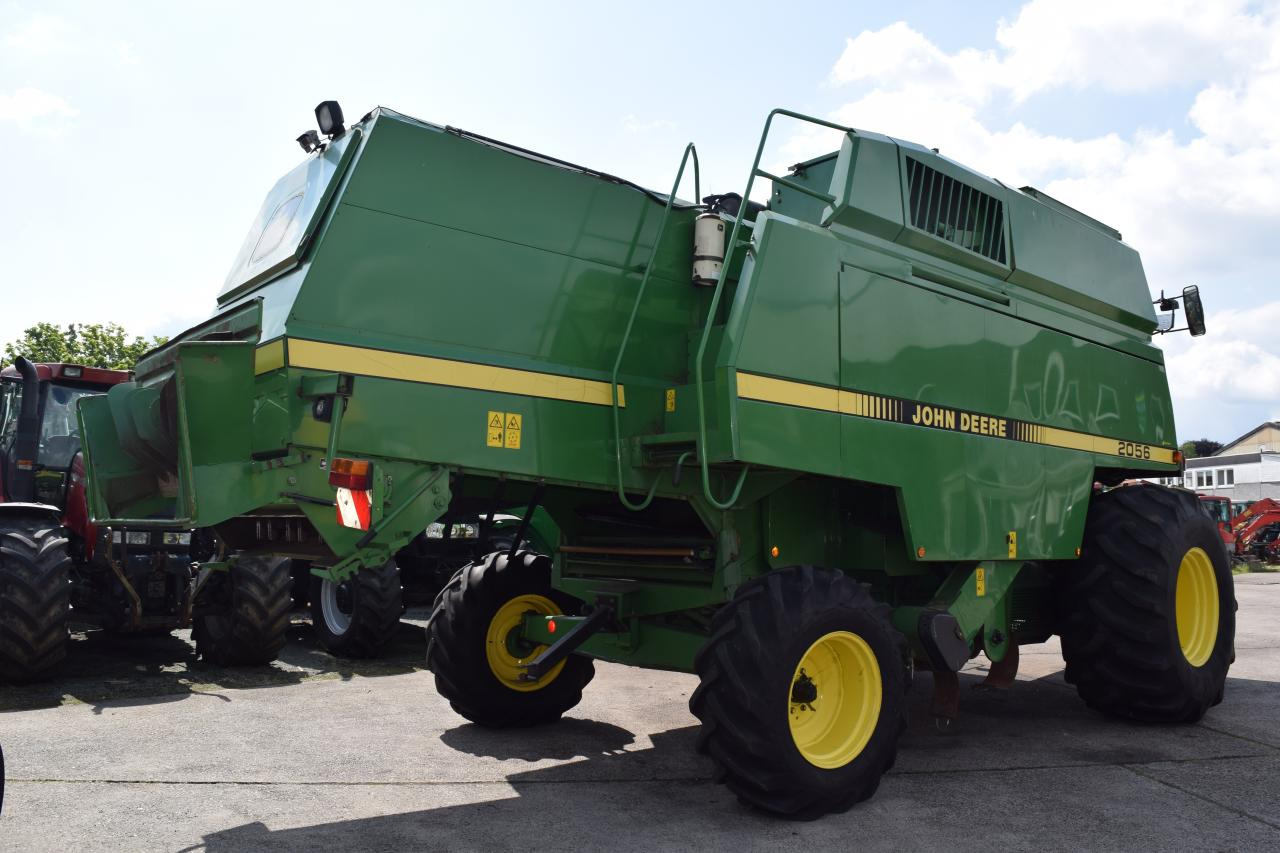 John Deere 2056 - Зърнокомбайн: снимка 4 John Deere 2056 - Зърнокомбайн: снимка 4