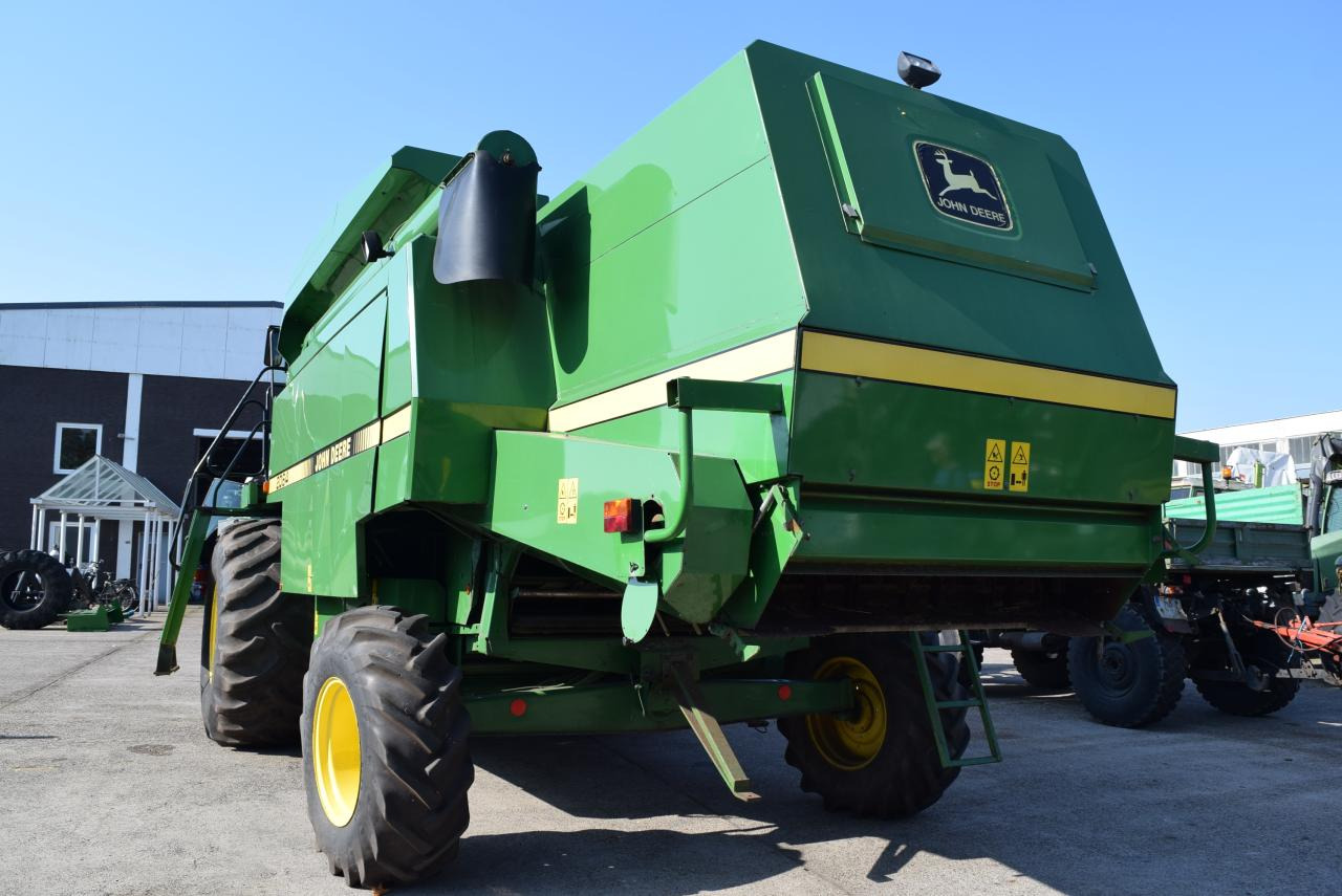 John Deere 2064 - Зърнокомбайн: снимка 5 John Deere 2064 - Зърнокомбайн: снимка 5
