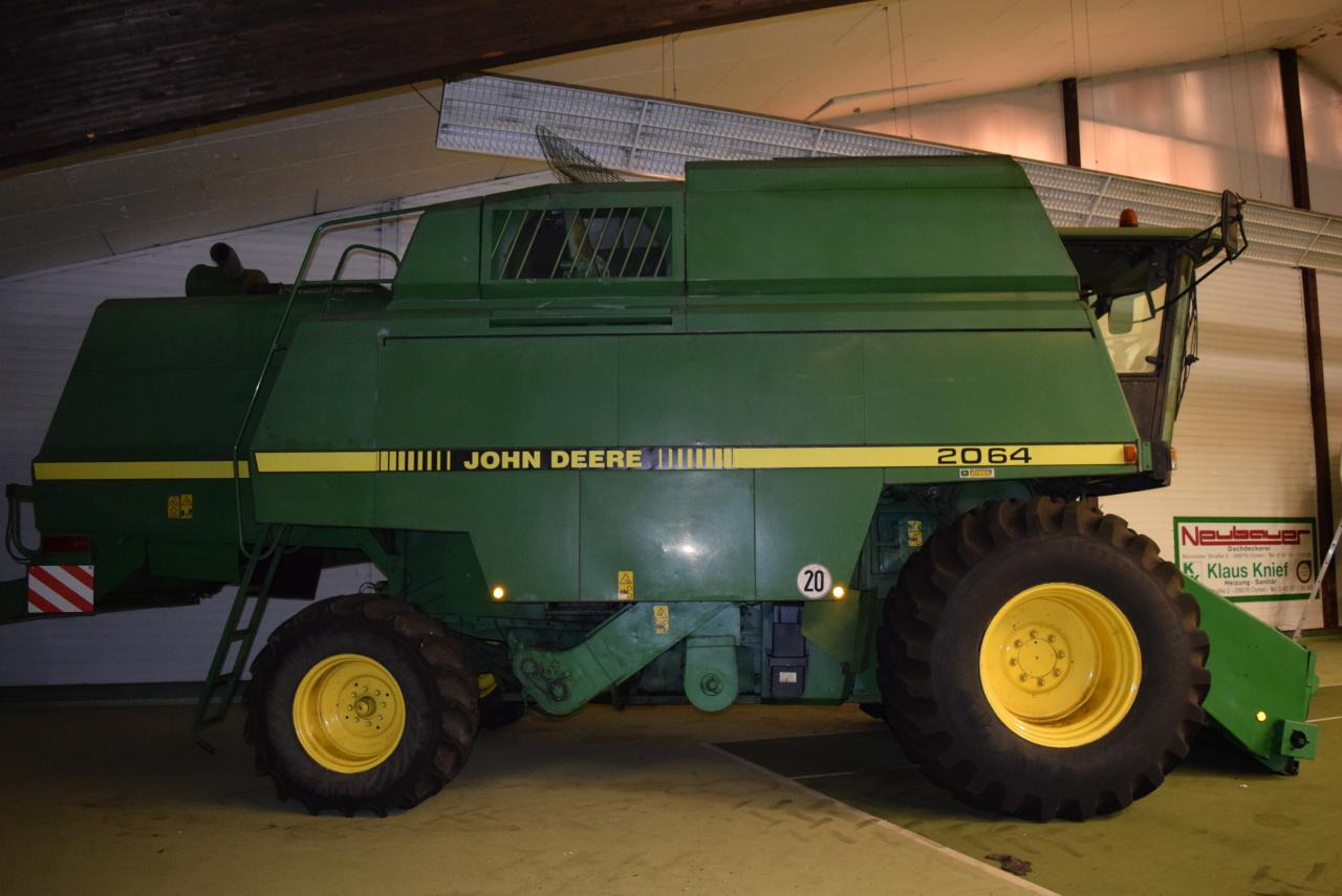 John Deere 2064 - Зърнокомбайн: снимка 5 John Deere 2064 - Зърнокомбайн: снимка 5