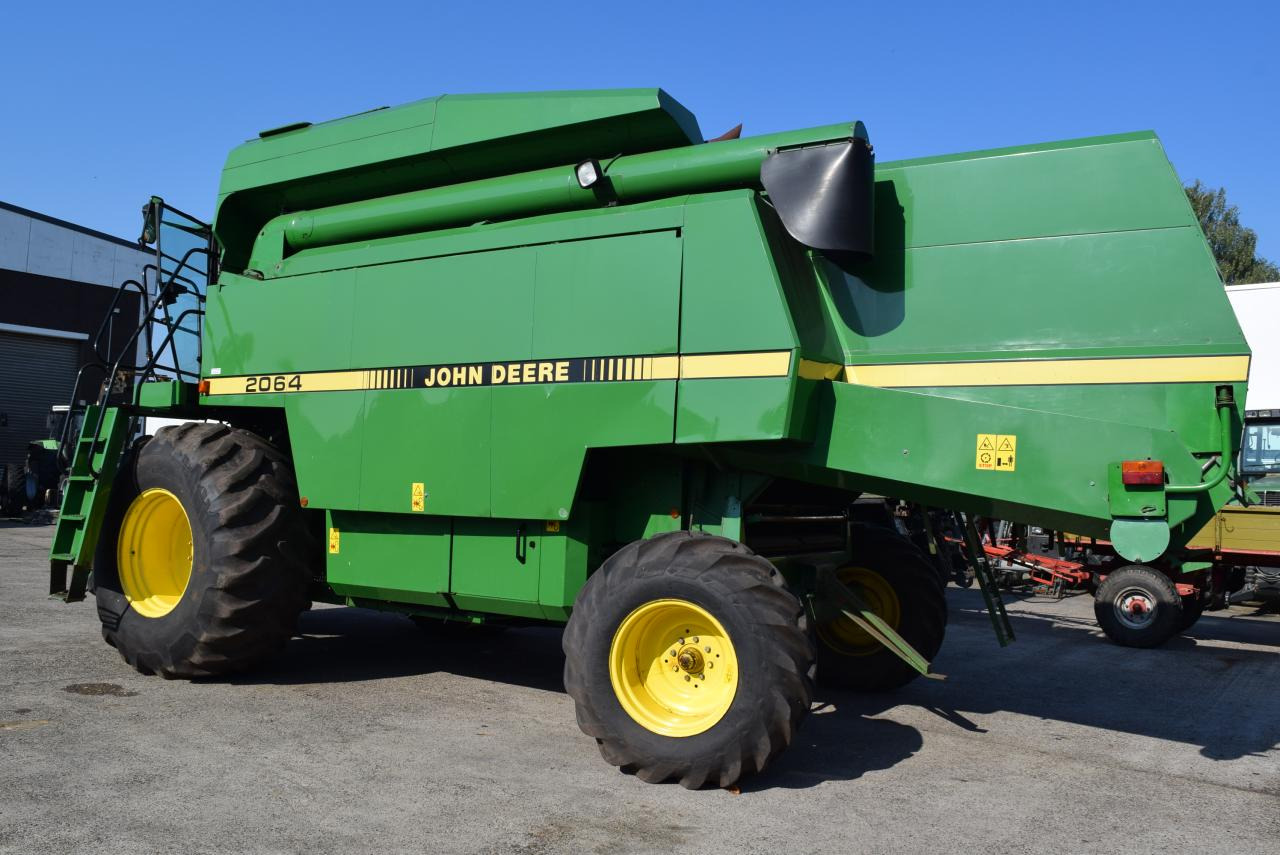 John Deere 2064 - Зърнокомбайн: снимка 3 John Deere 2064 - Зърнокомбайн: снимка 3