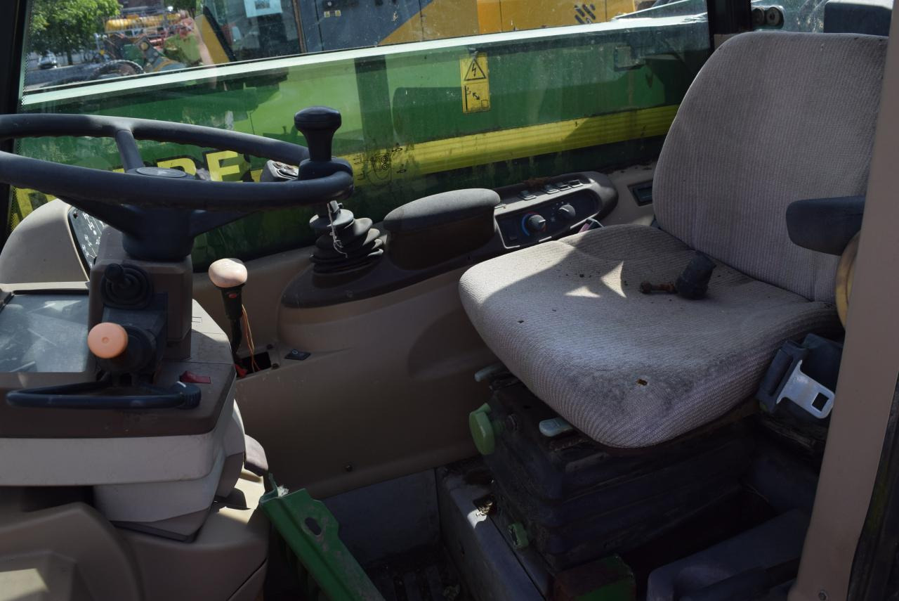 John Deere 3200 - Телескопичен товарач: снимка 5 John Deere 3200 - Телескопичен товарач: снимка 5